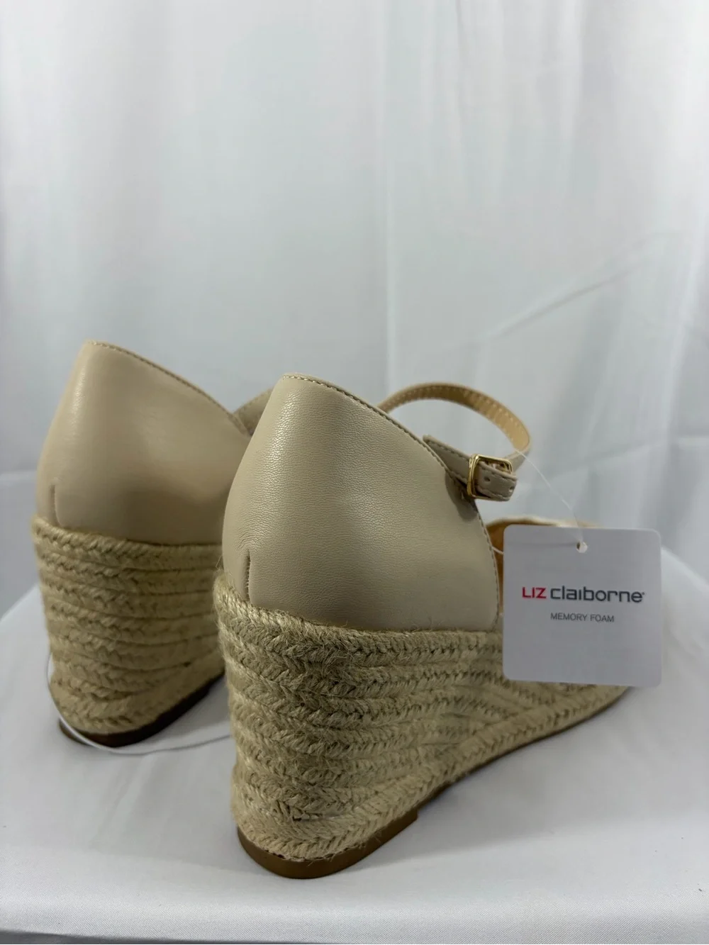 NWT Liz Claiborne Women’s Size 11 Cream Ankle-Strap Espadrille Wedge Sandals